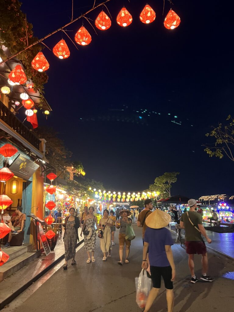 ambiance soirée Hoi An