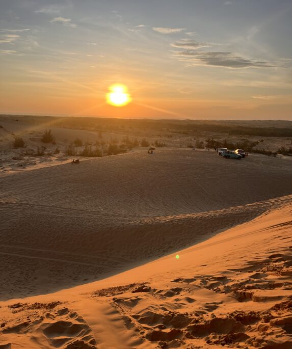 Dune de sable blanc Mui Ne